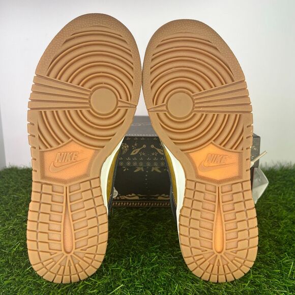 Nike Dunk Low PRM Metallic Gold Khaki Black Women’s 6.5 / Men’s 5 FQ8148-010 - Picture 5 of 6